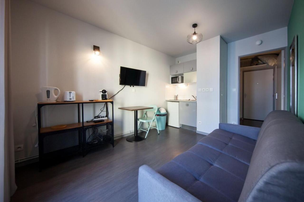 Apartament Le Petit Hector -Studio Cosy Avec Parking -Debourg Lyon Zewnętrze zdjęcie