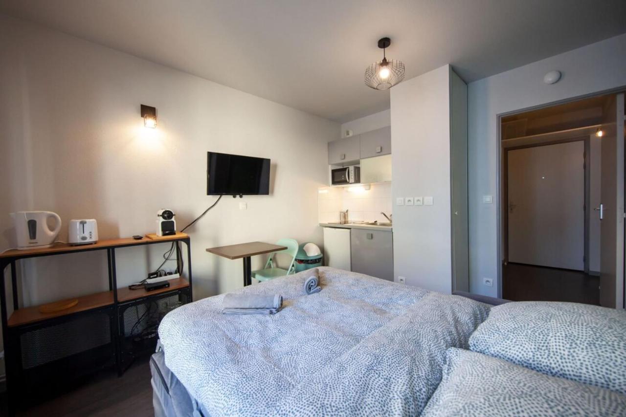 Apartament Le Petit Hector -Studio Cosy Avec Parking -Debourg Lyon Zewnętrze zdjęcie